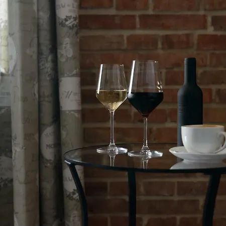 Wine Apartment